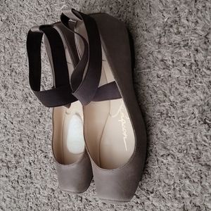 Jessica Simpson ballet flats